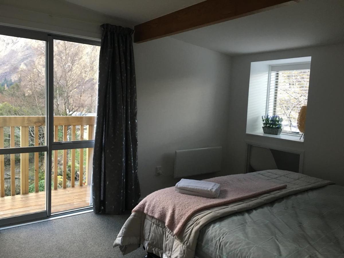 ホテル Mountain Creek Vacation クイーンズタウン 部屋 写真